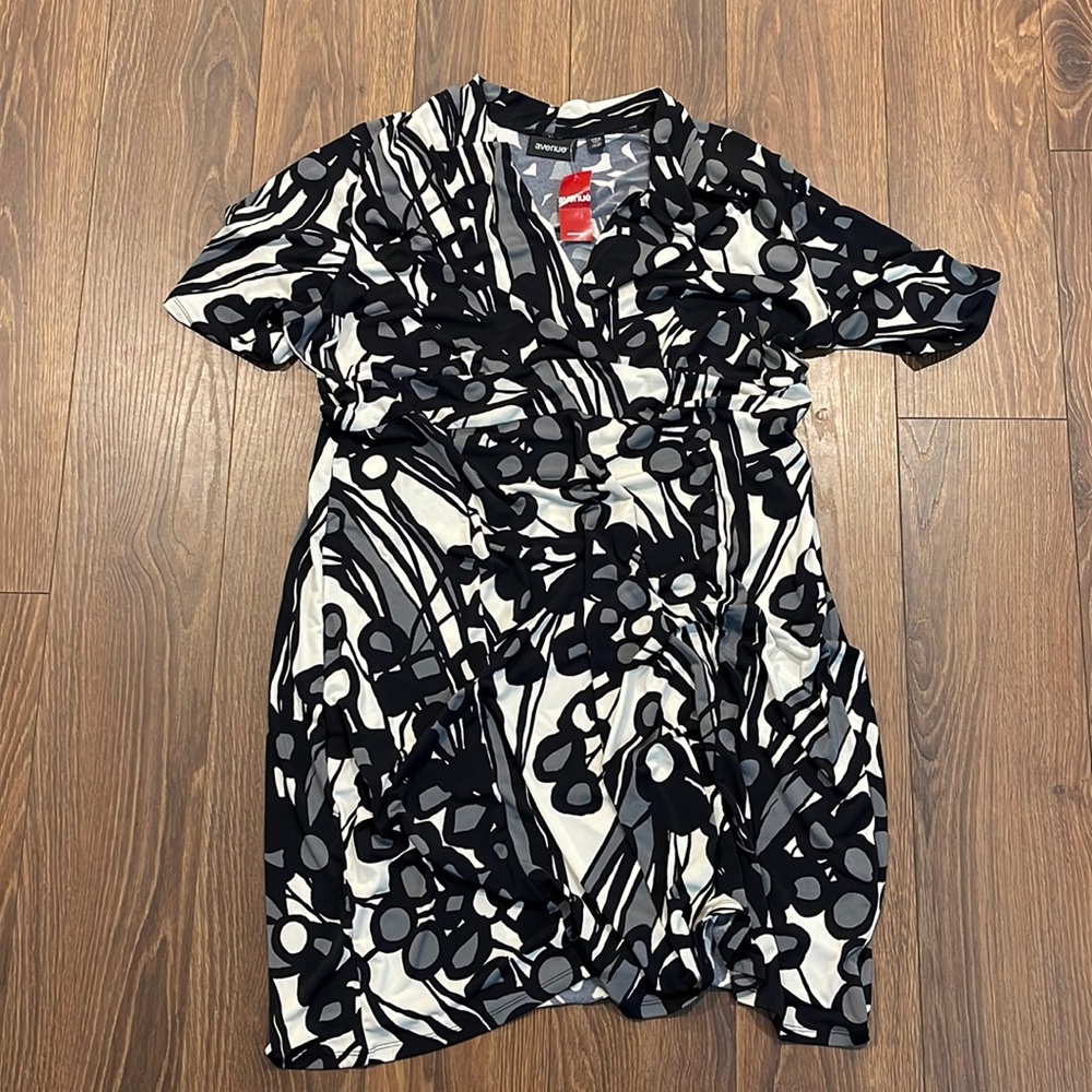 Avenue dress